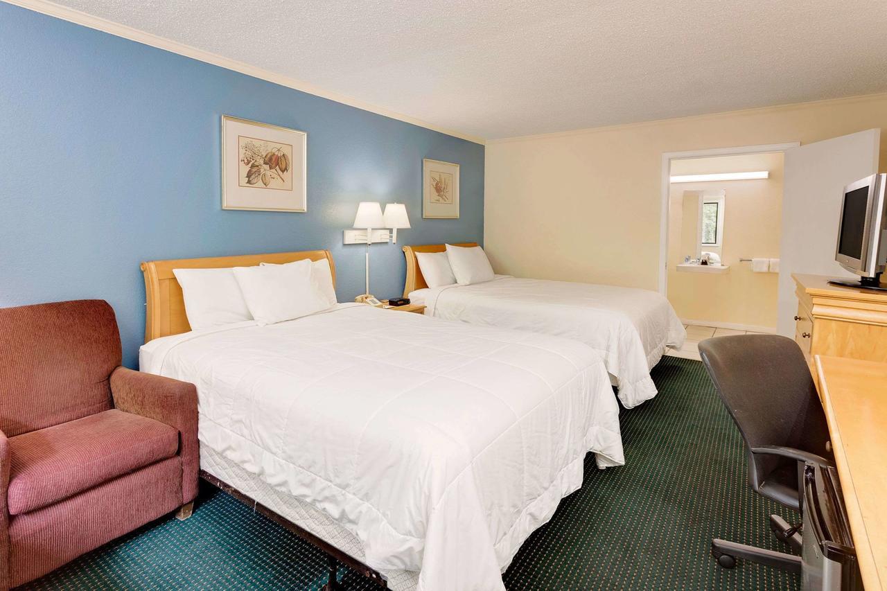Days Inn By Wyndham Turbeville Shiloh Exterior foto